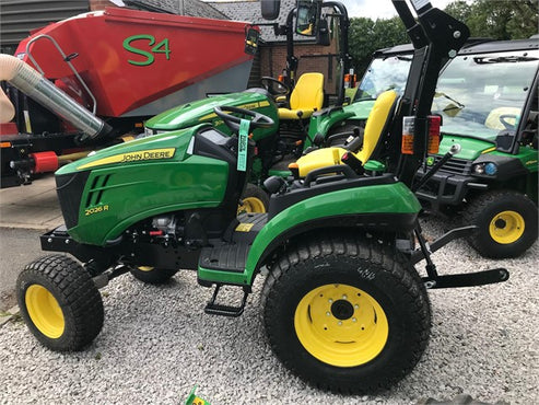 John Deere 2026R est un nouveau tracteur compact